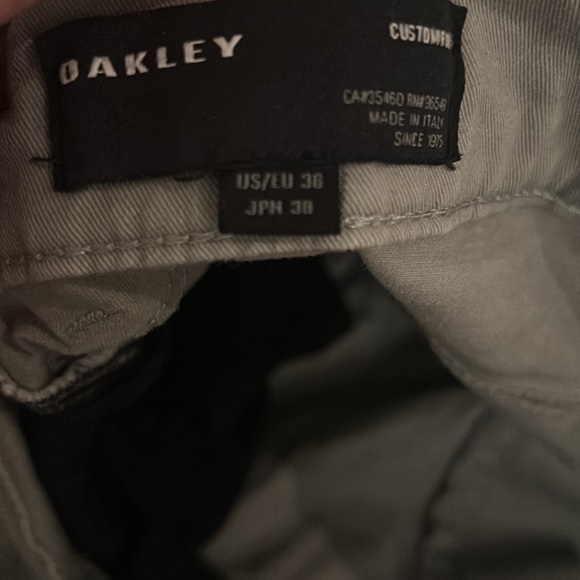Oakley pants ! Size 36 “custom fit “ - Picture 4 of 4